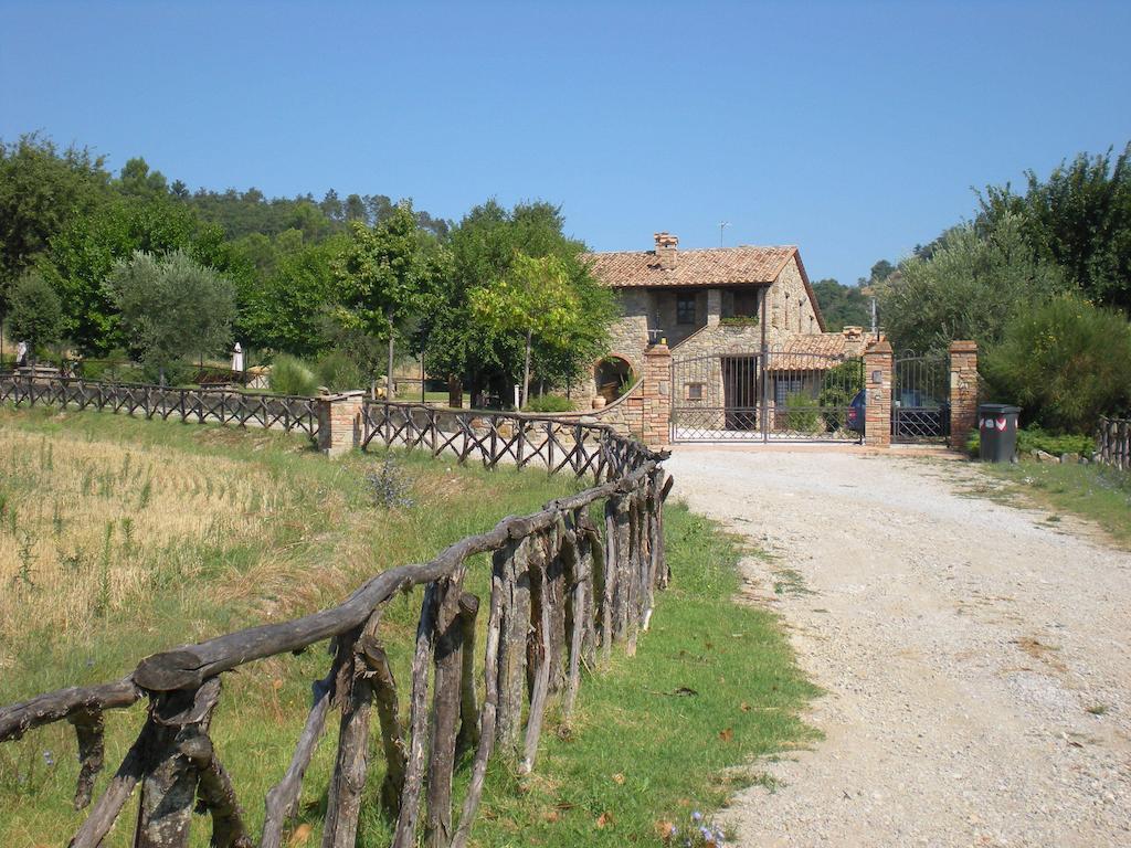 Azienda Agrituristica I Tre Casali Magione Phòng bức ảnh